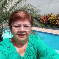 Gloria M